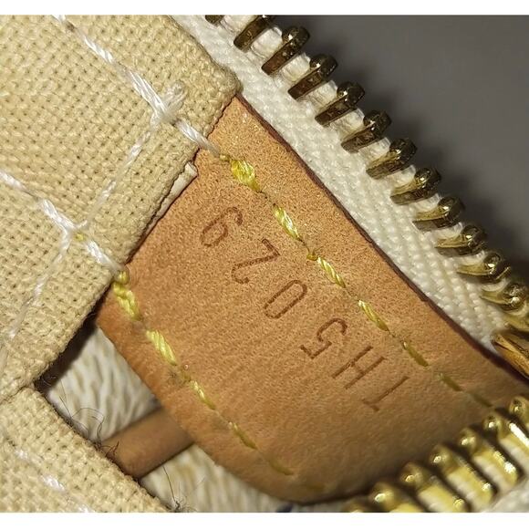 LOUIS VUITTON Damier Azur Stresa PM Shoulder Bag EUC - Picture 9 of 9